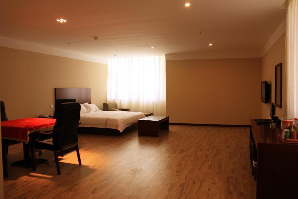Zhou Wang Cheng Hotel Luoyang  Zimmer foto