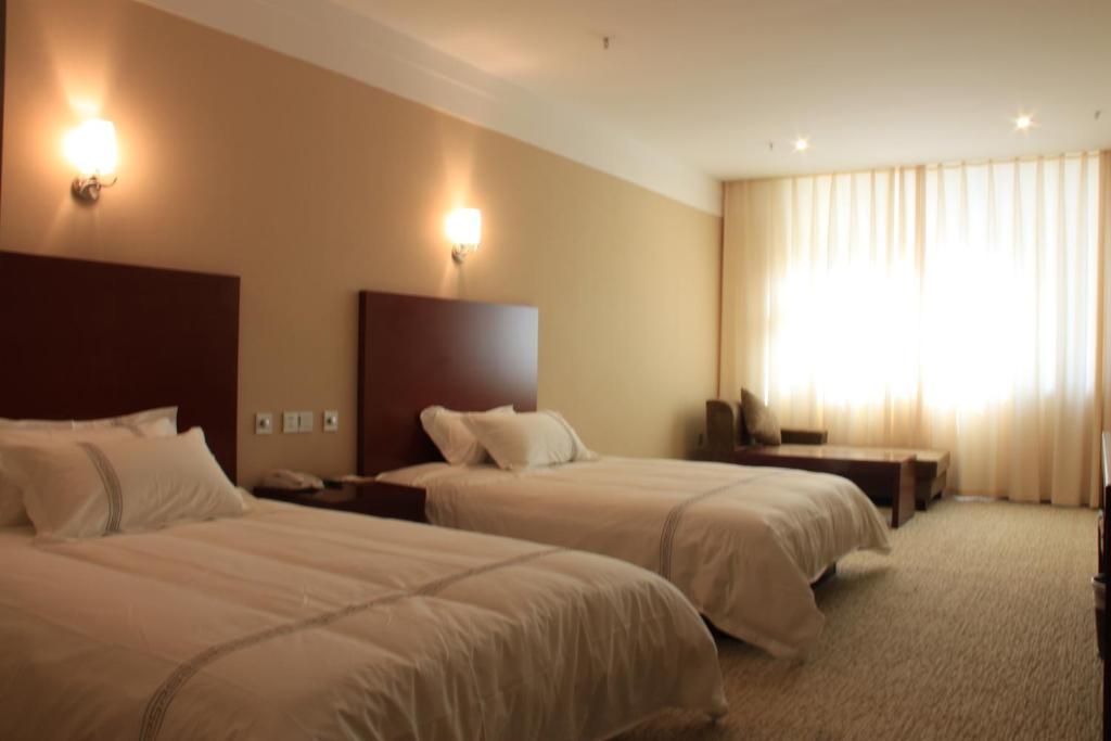 Zhou Wang Cheng Hotel Luoyang  Zimmer foto